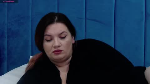 Snapshot of melanniebrown chatting on 12.15.24 melanniebrown online show from 12.15.24
