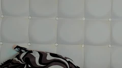 Snapshot of melanniebrown chatting on 02.13.25 melanniebrown online show from 02.13.25