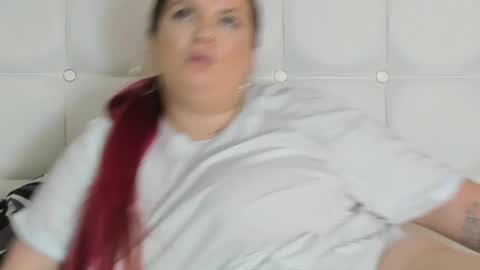 Snapshot of melanniebrown chatting on 03.11.25 melanniebrown online show from 03.11.25