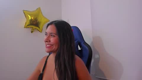 Snapshot of melany_arizaaa chatting on 02.08.25 melany_arizaaa online show from 02.08.25