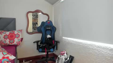 Snapshot of melany_arizaaa chatting on 09.28.25 melany_arizaaa online show from 09.28.25