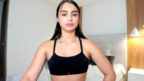 Snapshot of melanyrosse chatting on 01.18.25 Melany online show from 01.18.25