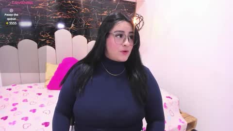 Snapshot of meliisa_sweet chatting on 10.11.25 melisa online show from 10.11.25