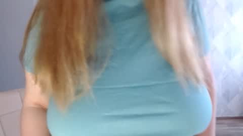 Melina online show from 10.15.25