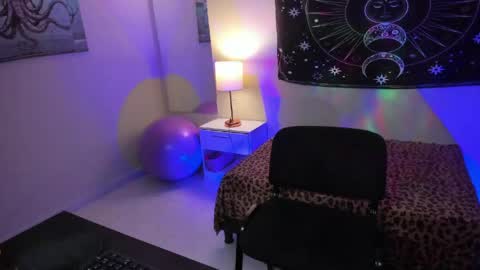 Snapshot of melina_hope_ chatting on 05.28.26 Melina Hope online show from 05.28.26