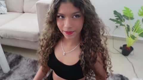 Snapshot of melina_smith1 chatting on 01.17.25 MelinaSmith online show from 01.17.25