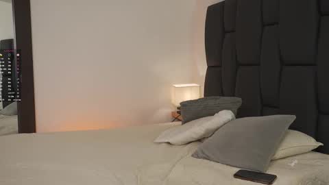 On vacation until Monday online show from 11.05.25