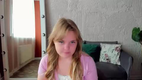 Sophia online show from 09.24.25