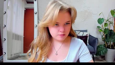 Sophia online show from 10.23.25