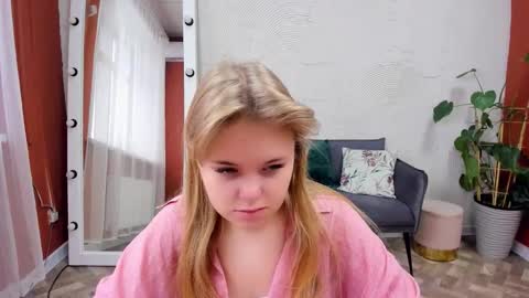 Sophia online show from 11.28.25