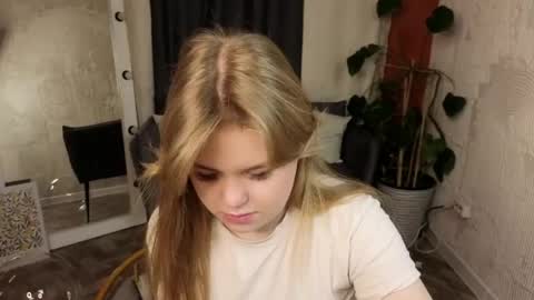 Sophia online show from 04.09.26