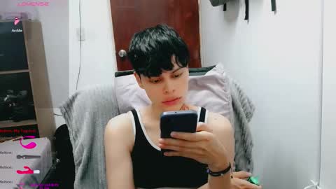 Snapshot of melissa_and_dany chatting on 11.09.25 Melissas Corner online show from 11.09.25