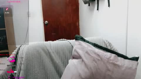 Snapshot of melissa_and_dany chatting on 11.14.25 Melissas Corner online show from 11.14.25