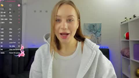 Snapshot of melissa_new22 chatting on 11.10.25 melissa_new22 online show from 11.10.25