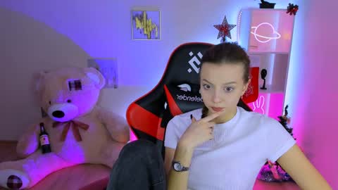 Melissa online show from 12.23.24