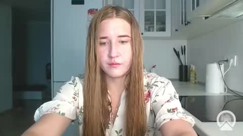 Snapshot of melissalii chatting on 07.18.26 melissalii online show from 07.18.26
