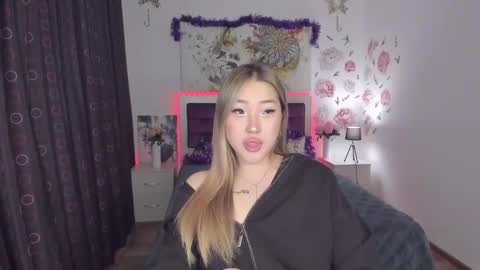 Melissa online show from 12.21.24