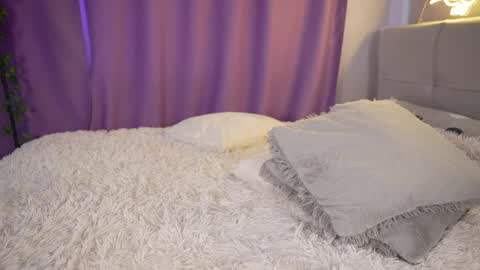 NEXT STREAM  in 7  3gmt---  online show from 04.15.26