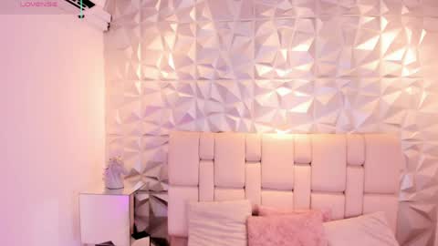  Mell online show from 04.09.26