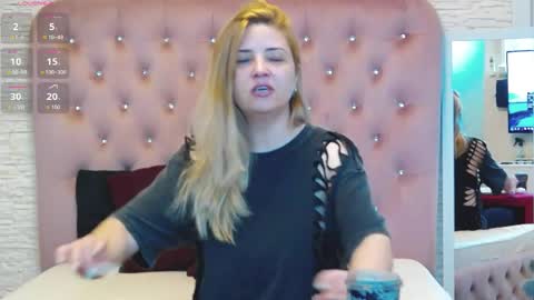 Mellanie online show from 05.05.26