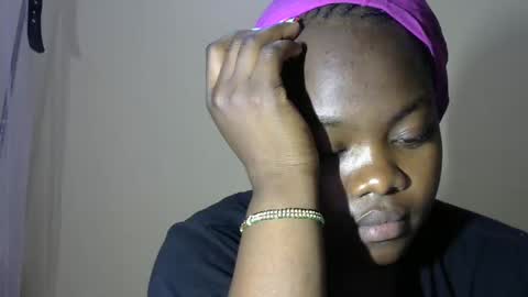 Snapshot of mellcy chatting on 01.24.25 mell online show from 01.24.25