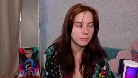 mellhyees online show from 07.20.26