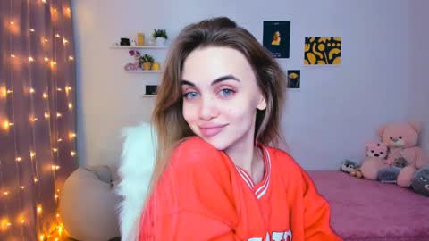 Snapshot of mellifluoustess chatting on 12.26.24 Tessa online show from 12.26.24