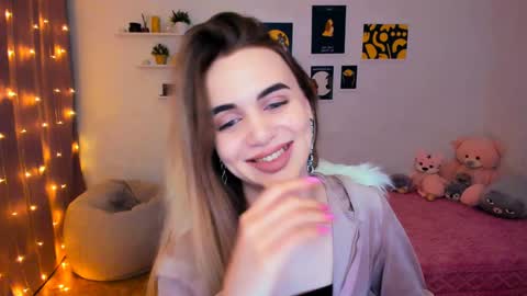 Snapshot of mellifluoustess chatting on 01.28.25 Tessa online show from 01.28.25