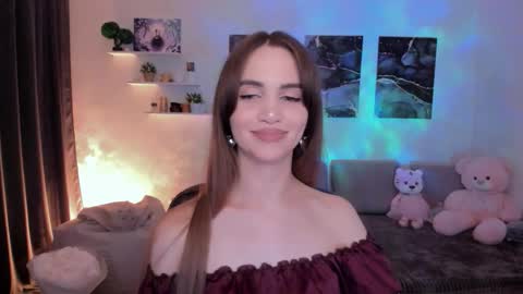 Snapshot of mellifluoustess chatting on 09.17.25 Tessa online show from 09.17.25