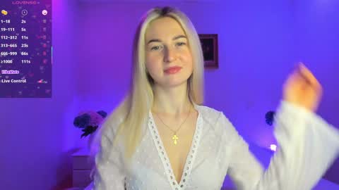 Snapshot of mellina_tey chatting on 02.03.25 Mellina online show from 02.03.25