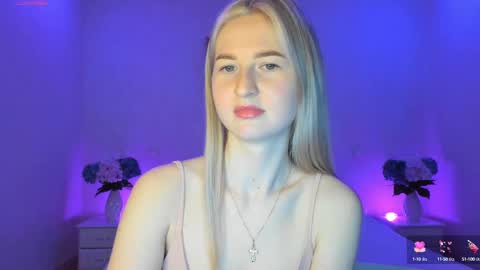 Snapshot of mellina_tey chatting on 03.09.25 Mellina online show from 03.09.25