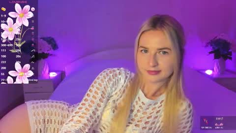 Snapshot of mellina_tey chatting on 09.21.25 Mellina online show from 09.21.25