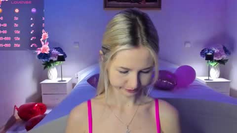 Snapshot of mellina_tey chatting on 02.11.26 Mellina online show from 02.11.26