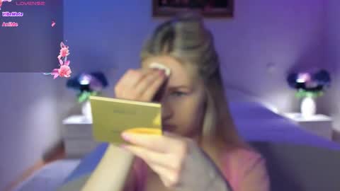 Snapshot of mellina_tey chatting on 02.25.26 Mellina online show from 02.25.26