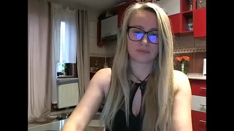 Melly online show from 02.07.26