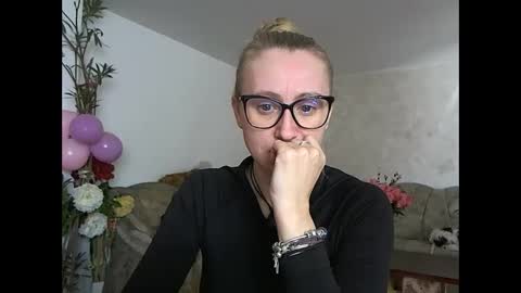 Melly online show from 02.16.26