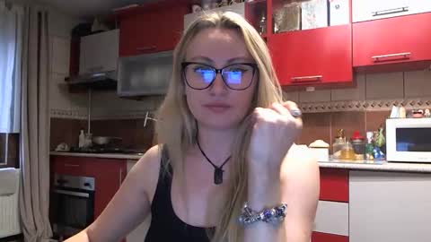 Melly online show from 03.29.26