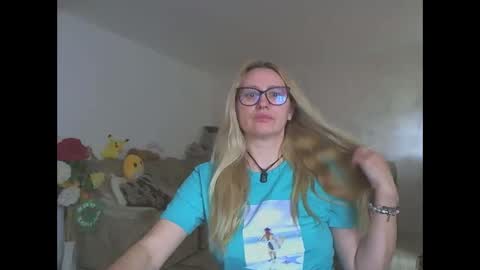 Melly online show from 04.08.26