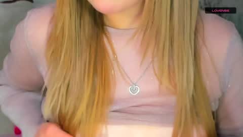 MelMooon online show from 12.16.24