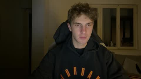 Snapshot of melodicass chatting on 11.01.25 Melodicass online show from 11.01.25