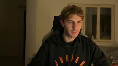 Snapshot of melodicass chatting on 11.09.25 Melodicass online show from 11.09.25