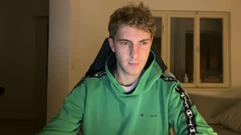 Snapshot of melodicass chatting on 12.02.25 Melodicass online show from 12.02.25