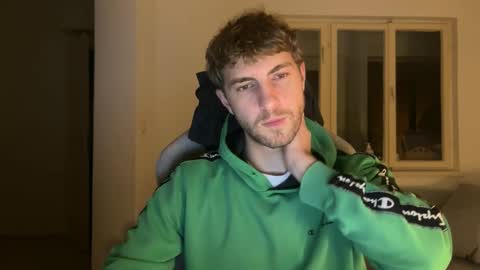 Snapshot of melodicass chatting on 12.18.25 Melodicass online show from 12.18.25