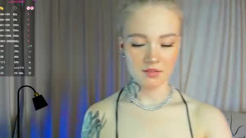 Snapshot of melodievejar chatting on 07.17.26 melodievejar online show from 07.17.26