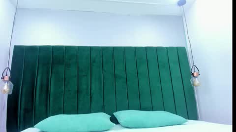 Snapshot of melody_kener chatting on 02.02.26 melody_kener online show from 02.02.26