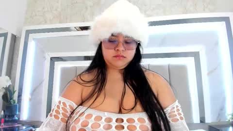 melodycharlotte online show from 10.18.25