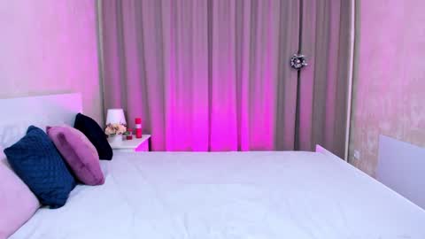 Melody online show from 12.22.24