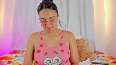 Snapshot of melodymoore_ chatting on 07.11.26 Melody online show from 07.11.26