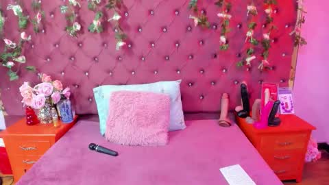 Melodysmithass online show from 10.15.25