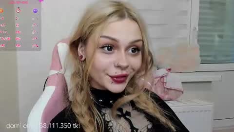Snapshot of melonipinkbb chatting on 07.03.26 MELONI online show from 07.03.26